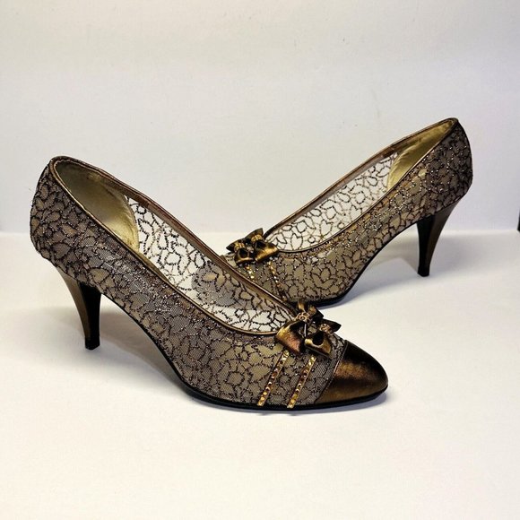 Stuart Weitzman Shoes - STUART WEITZMAN Womens Heels Shoes Size 6B Brown Guipure Lace Beaded Bow